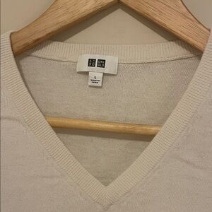 Uniqlo Soft Ivory V-Neck Sweater